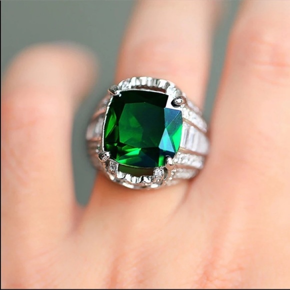 💯 NEW EMERALD 925 STERLING SILVER RING - Picture 4 of 4